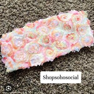 NWT Isabella's Closet Strapless Pastel Floral Rose Crop Top Size Medium